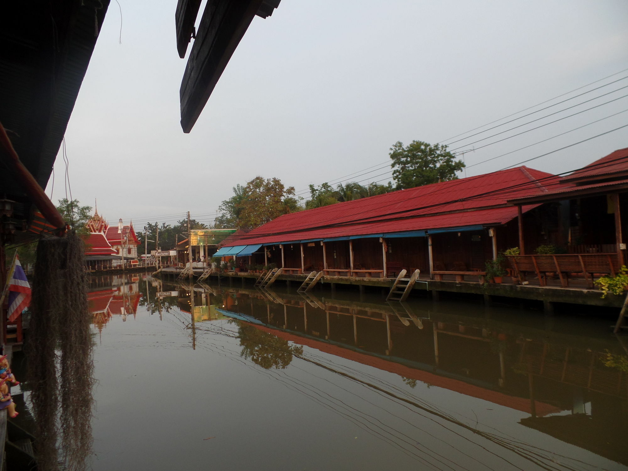 Ban Mae Arom Apartment Amphawa Exterior foto